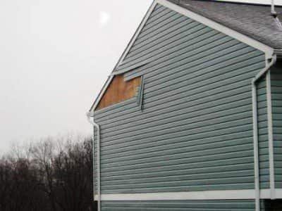 how to choose siding material