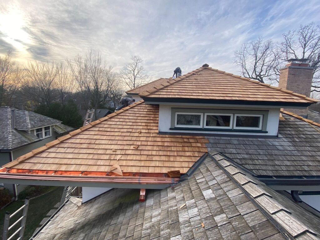 On What Kind of Houses Are Cedar Roofs Installed?