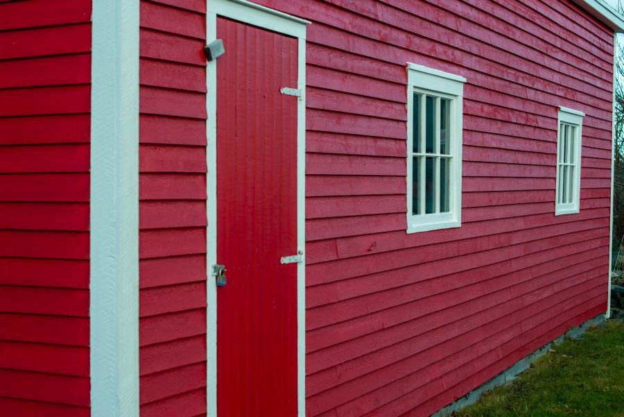 how to maintain wood siding