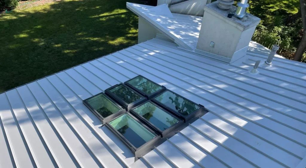 are metal roofs loud