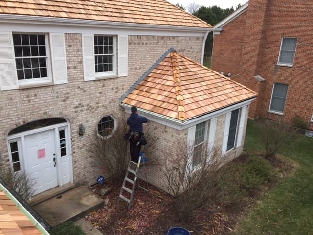 Cedar Roof Repair Contractor (847) 827-1605