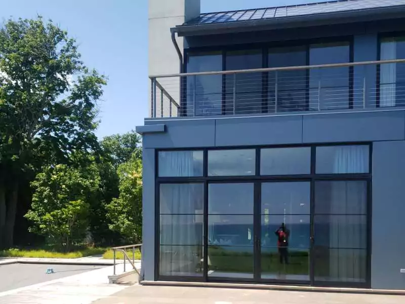 window contractor winnetka