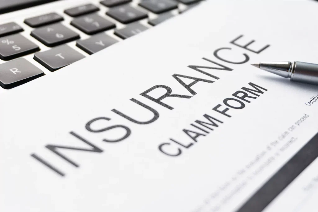 How to Properly File a Roof Damage Claim?