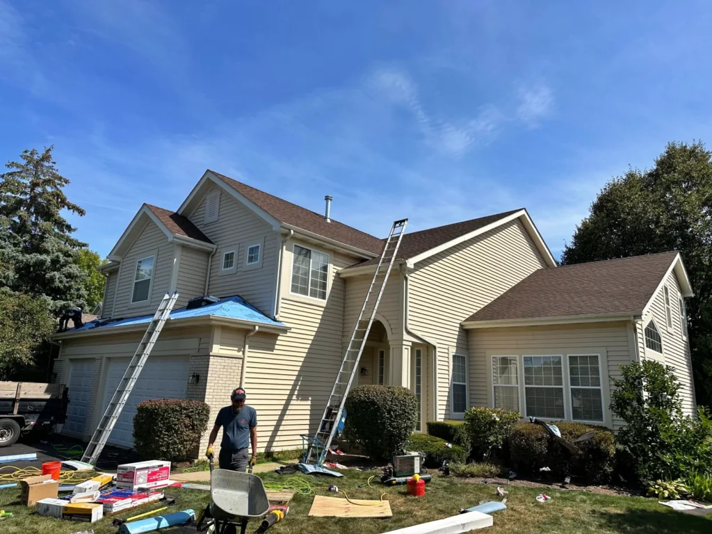 asphalt roofing contractor