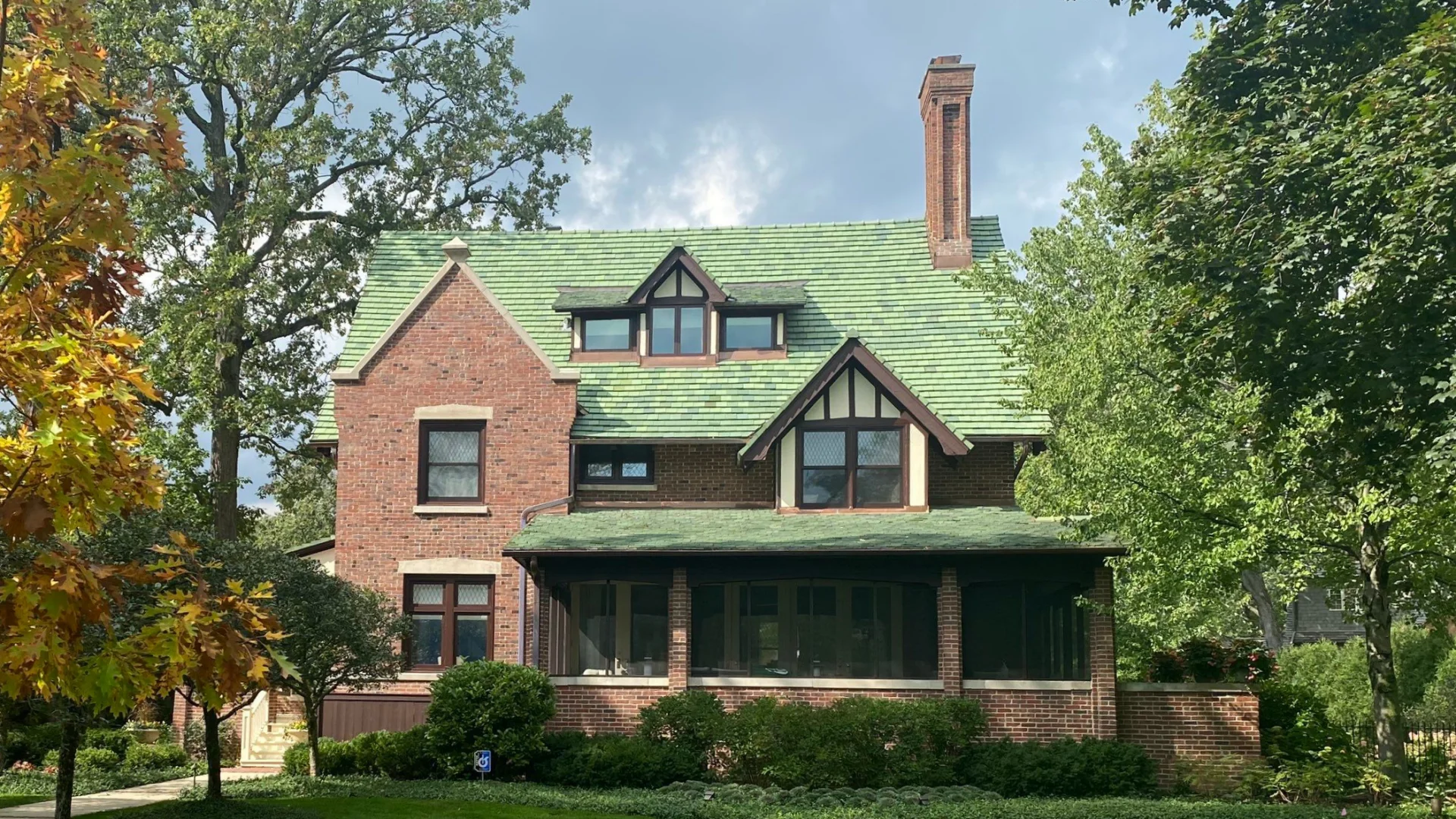 differencess between terracotta and concrete roofing tiles