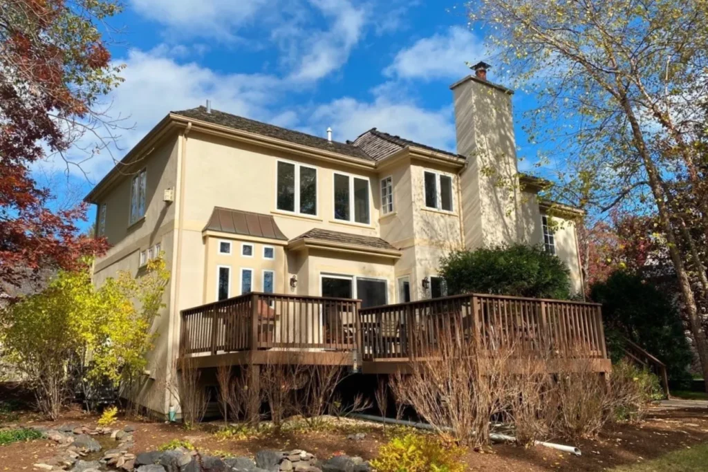 Why is Real Estate in Lake Forest so Expensive?