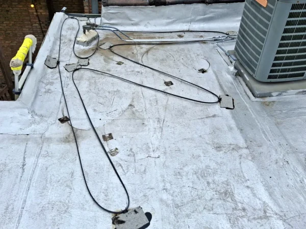 roof deicing cables installation chicago